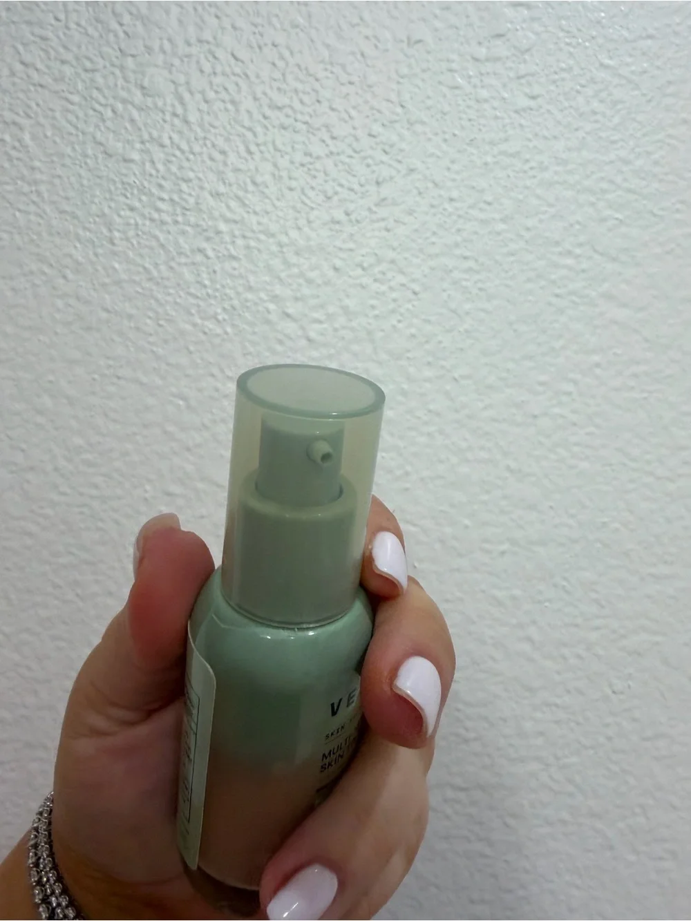 NEW Versed Skin Solution Multi-Serum Skin Tint SPF 40 - shade 6O